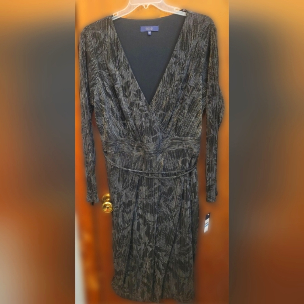 Rachel Roy Women's Silvia Long Sleeve Pleated Knit Wrap Dress Black/Gold